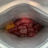 【実食レビュー】CBDグミ50mgを毎日食べて分かった本当の効果｜寒気や副作用、運転の危険性を正直に記録